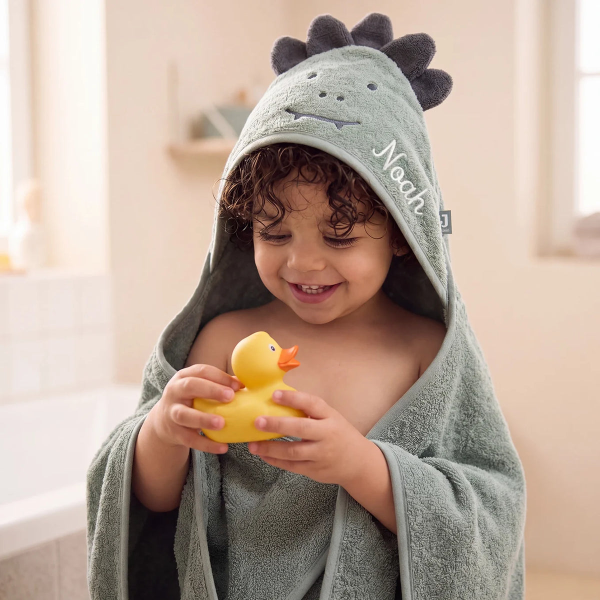Cape de bain personnalisée "Dino" avec broderie — Vue 4 market_france
