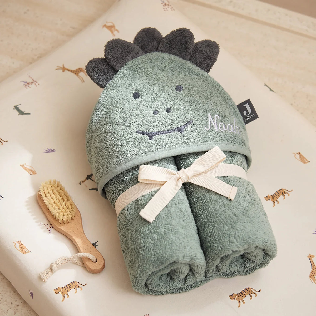 Cape de bain personnalisée "Dino" avec broderie — Vue 5 market_france