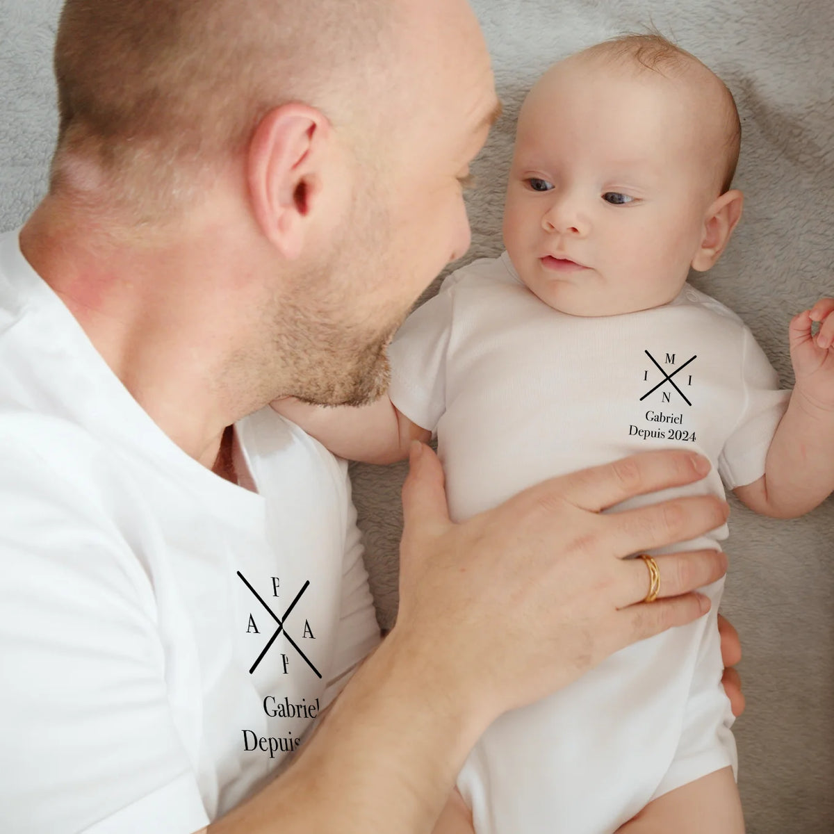 Duo assorti personnalisé Papa & Bébé « Papa - Mini » — Vue 7 market_france