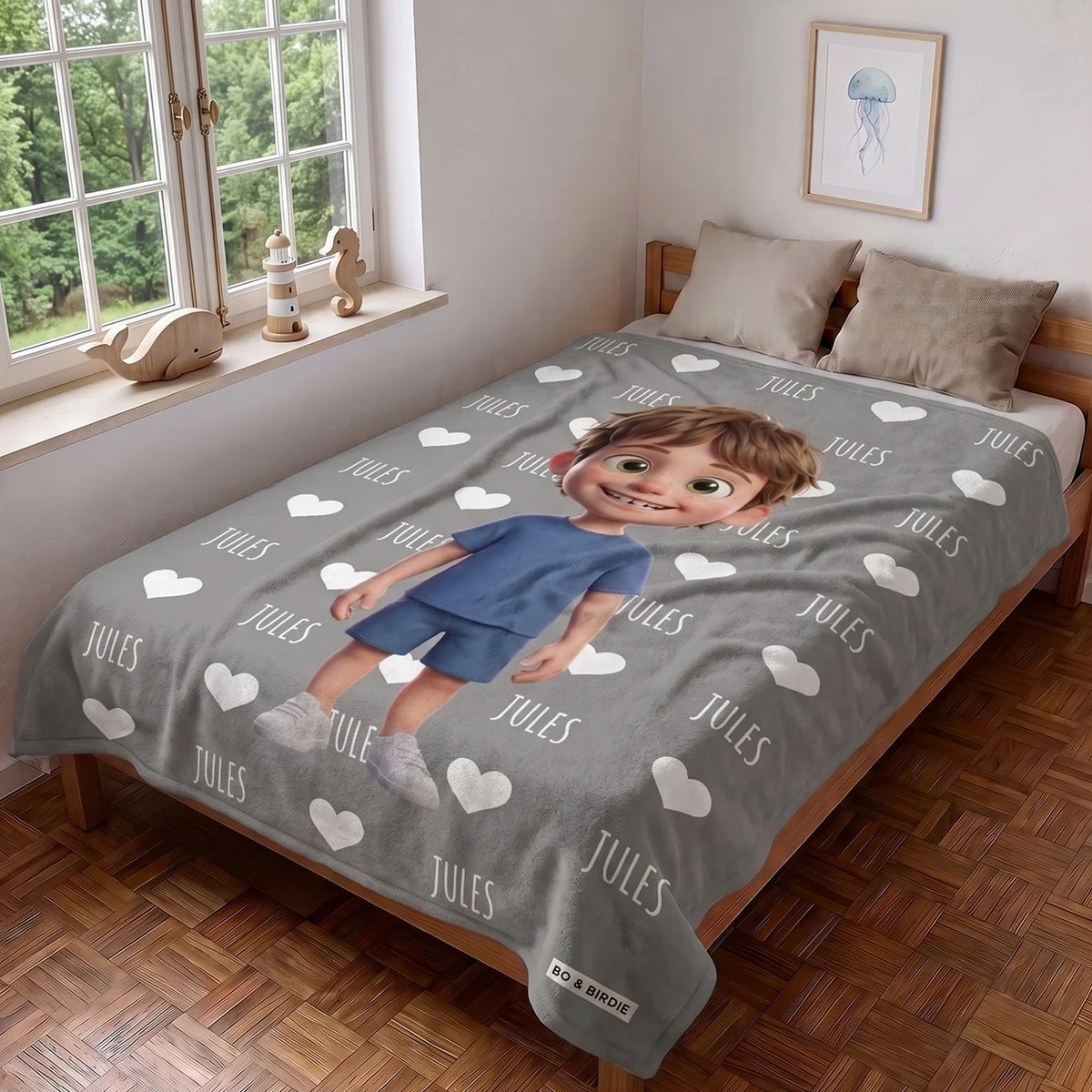 Plaid gris avec garçon cartoon et prénom Jules sur un lit | market_france