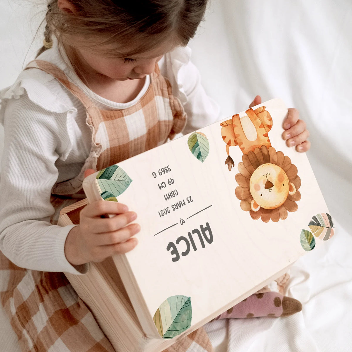 Boîte à souvenirs en bois personnalisée « Animal préféré » — Vue 4 market_france