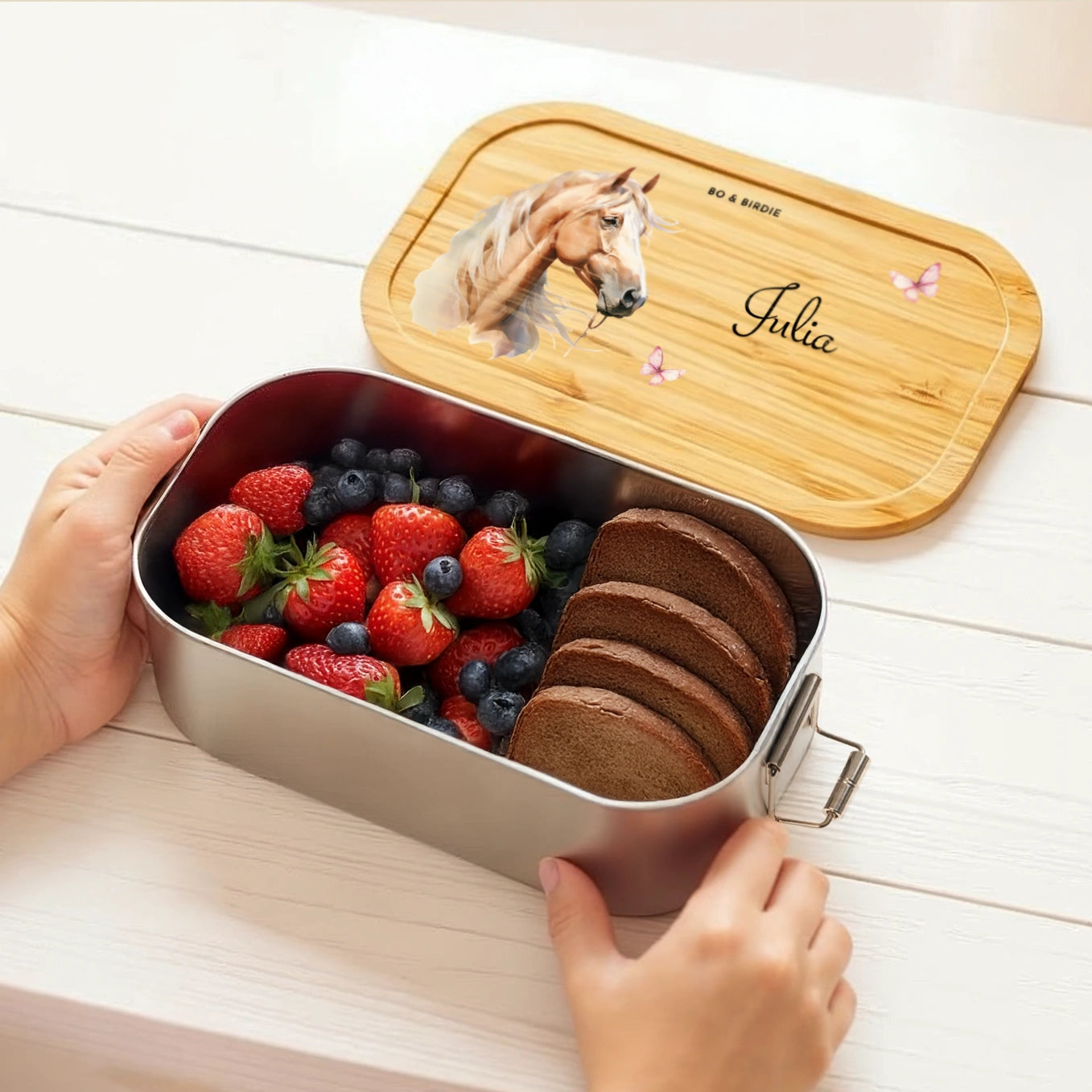 Personalisierte Brotdose mit Bambusdeckel "Pferde"